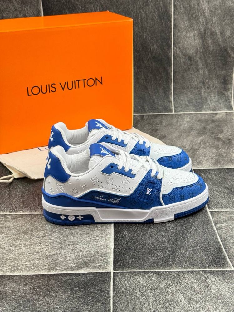 Adidasi Louis Vuitton noi