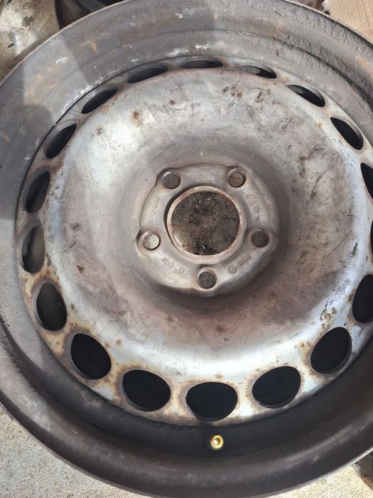 Jenti de tabla pe 16