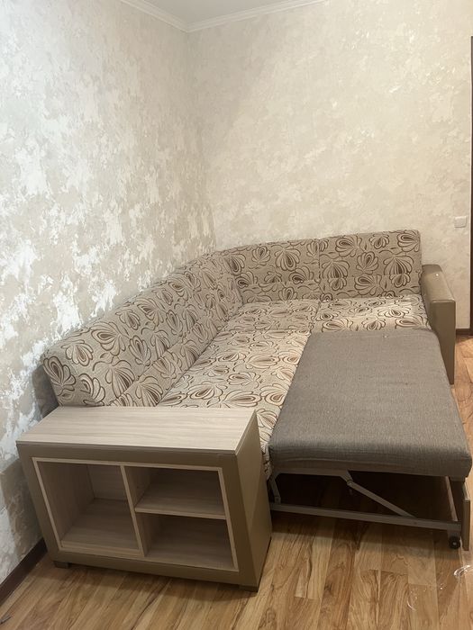 Продам диван срочно