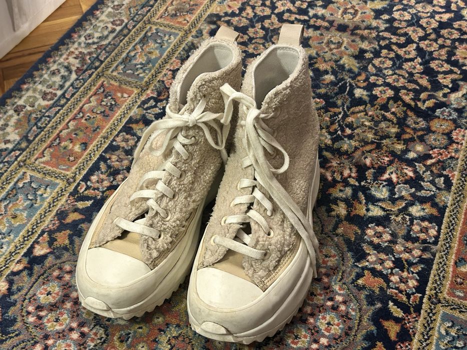 Converse Run Star Hike