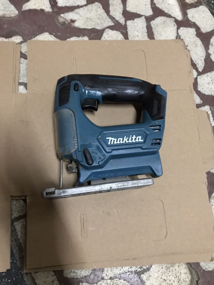 Fierăstrău Pendular Makita Li-Ion 10.8V JV101D CXT