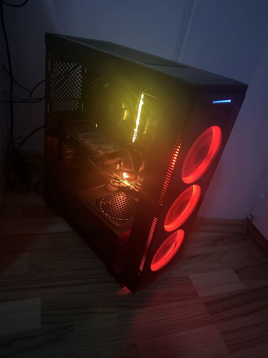 Vand PC-Ryzen 5 5600x , GTX 1650 Super, SSD Adata SX8200PNP