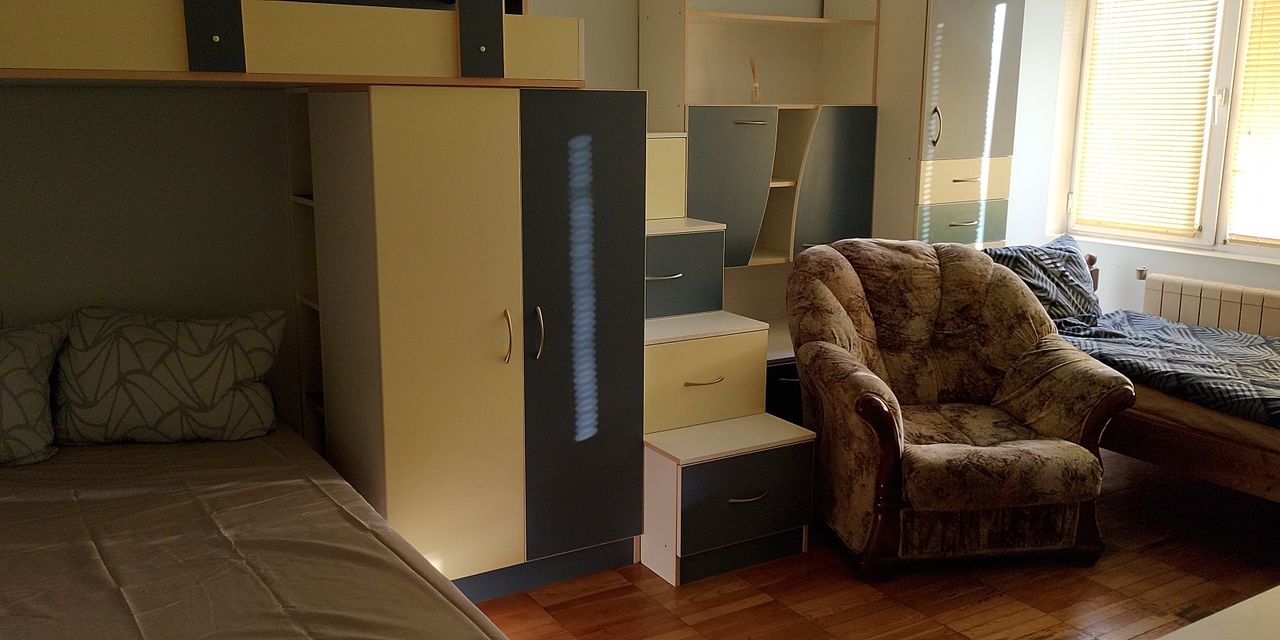 Дава се под наем Тристаен апартамент в Русе, Мидия Енос - 85 кв.м за 382.5 € - Снимка #2
