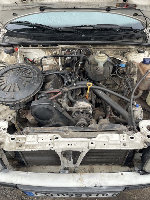 AUDI 80 B4 бензин /газ