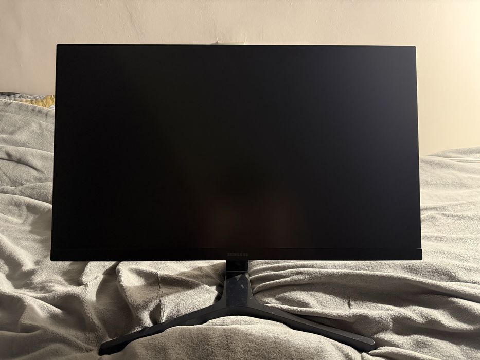 Монитор Samsung