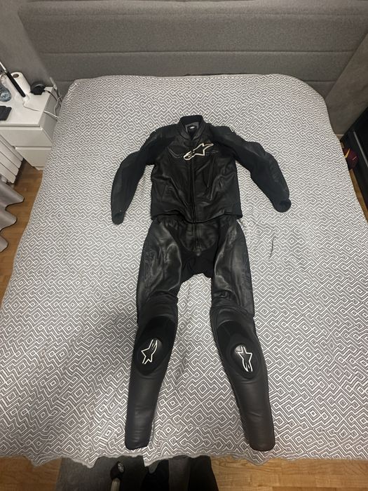 Цял екип Alpinestars Challenger V2