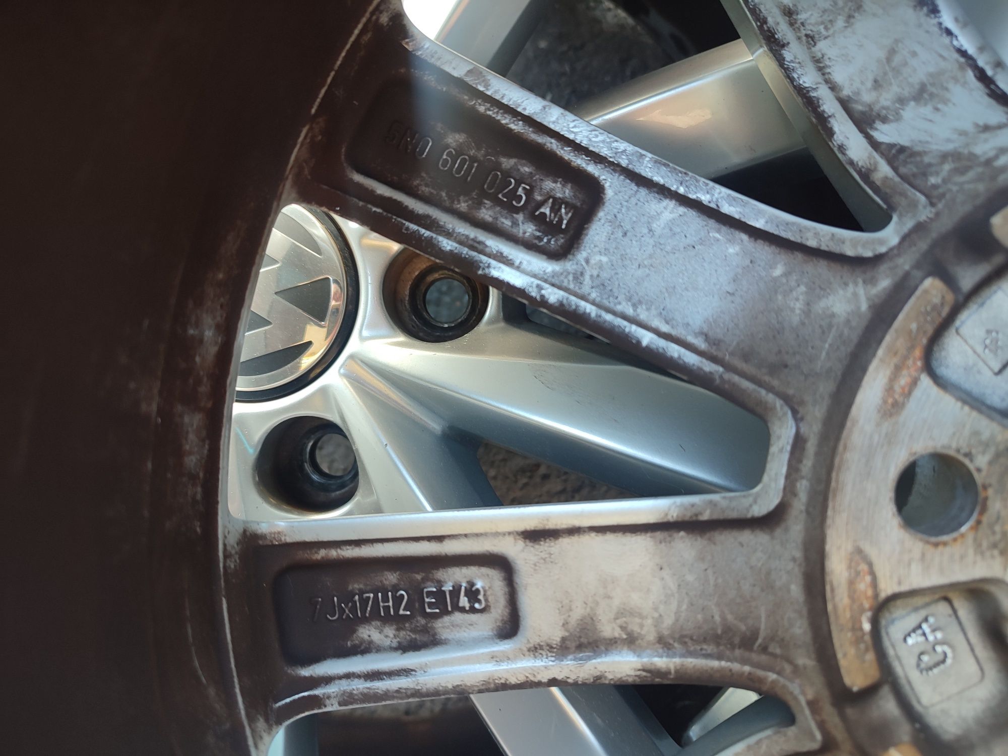 17" оригинални алуминиеви джанти за Vw Tiguan,Arteon,Passat...