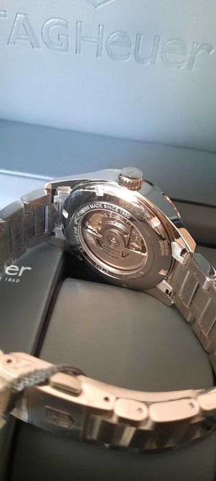 Tag heuer чисто нов с лепенките