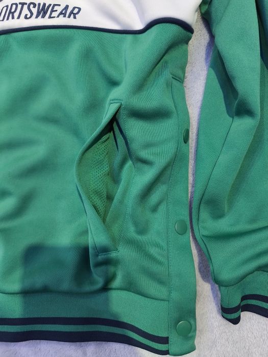 Bluza nike marimea S noua