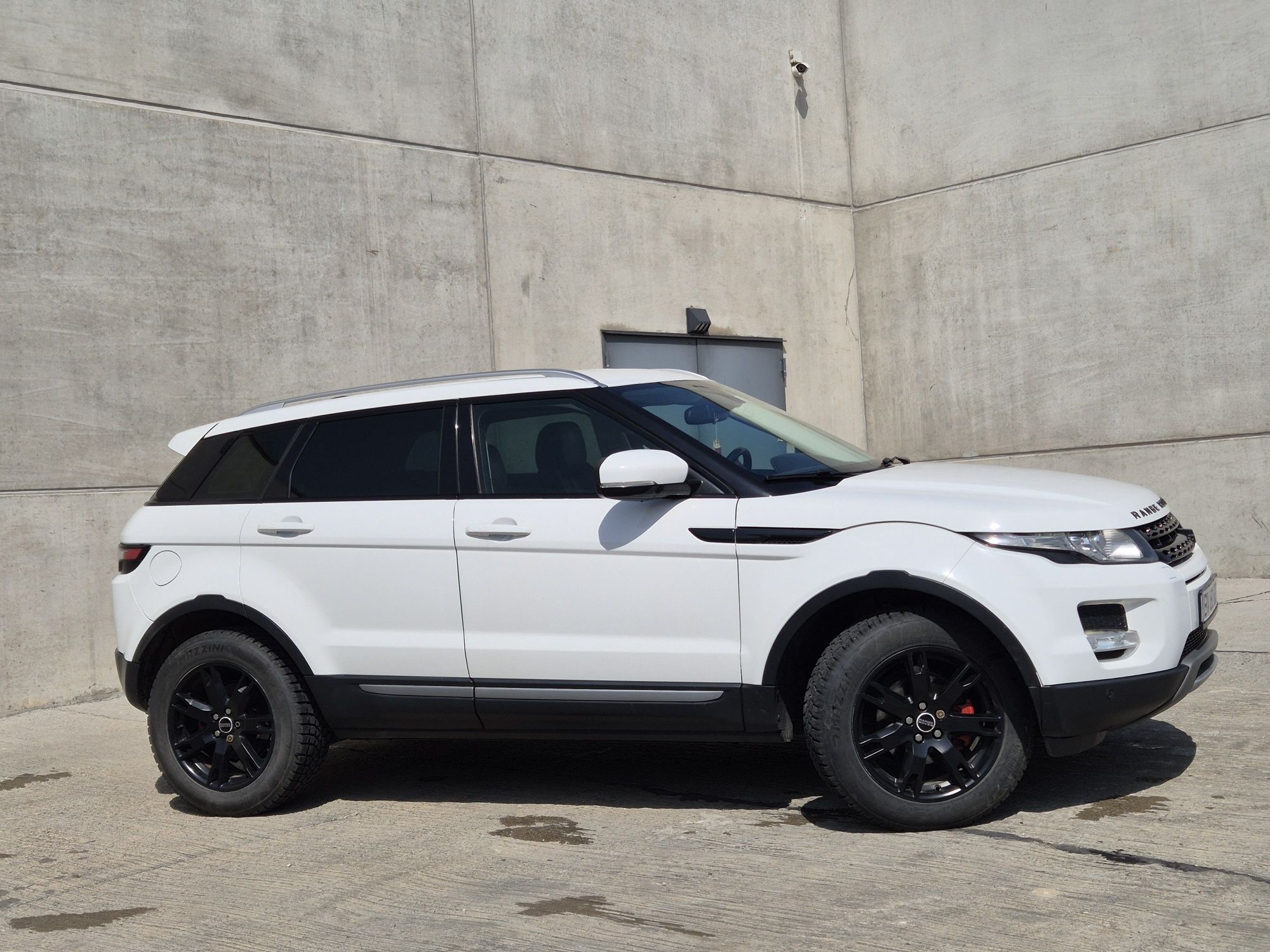 Range Rover Evoque 4x4 / 2.2d 190 CP / 179. 000 km / Stare perfectă