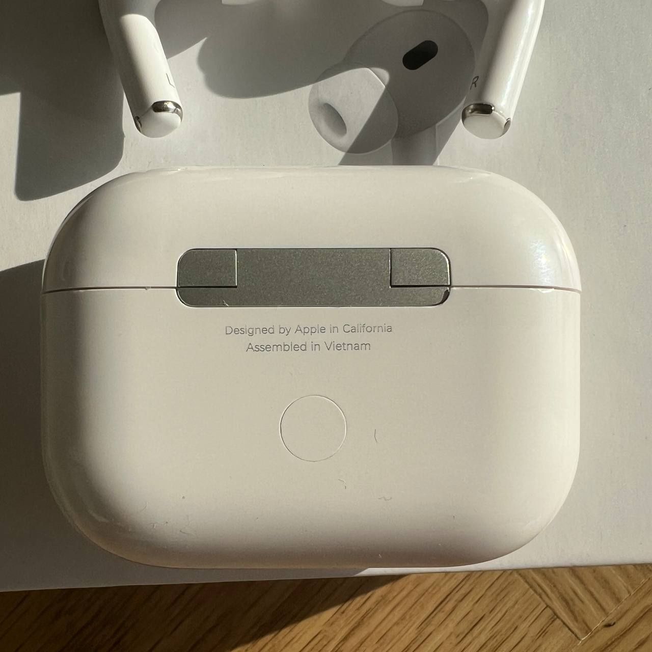 Продам AirPods Pro/AirPods 3