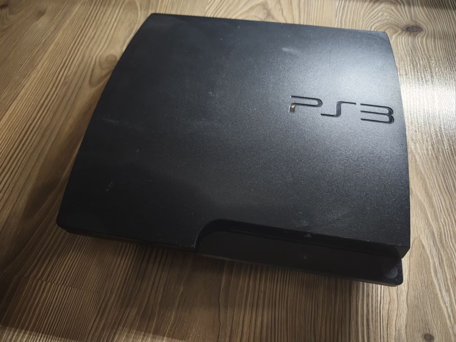 Плейстейшън 3 запазен без джойстиците