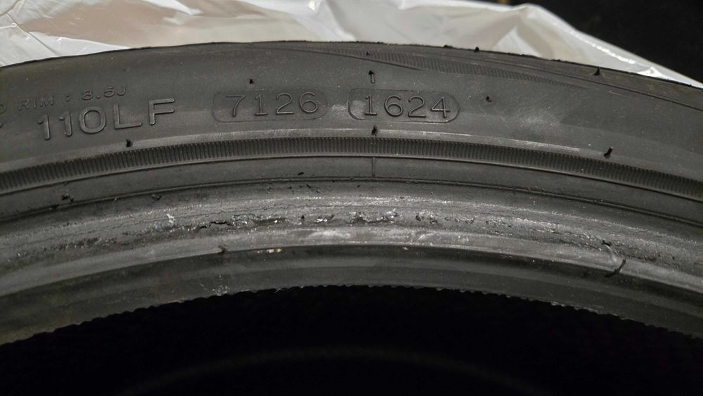 4x 245/40 R19 98Y M+S XL anvelope ALL SEASONS ca si nou 7-8mm DOT 2024