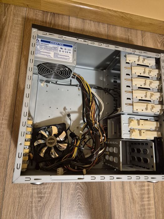 Carcasa Gigabyte Posedion 310 Black