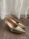 Pantofi cu toc mic
