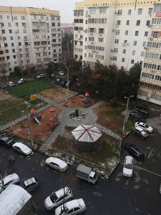 ПРОДАЕТСЯ 4/8/9  на: Шахристанская 100м2 средний ремонт