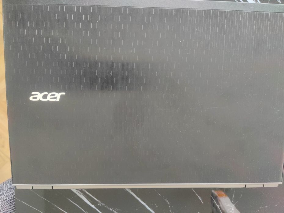 Лаптоп  Acer V15