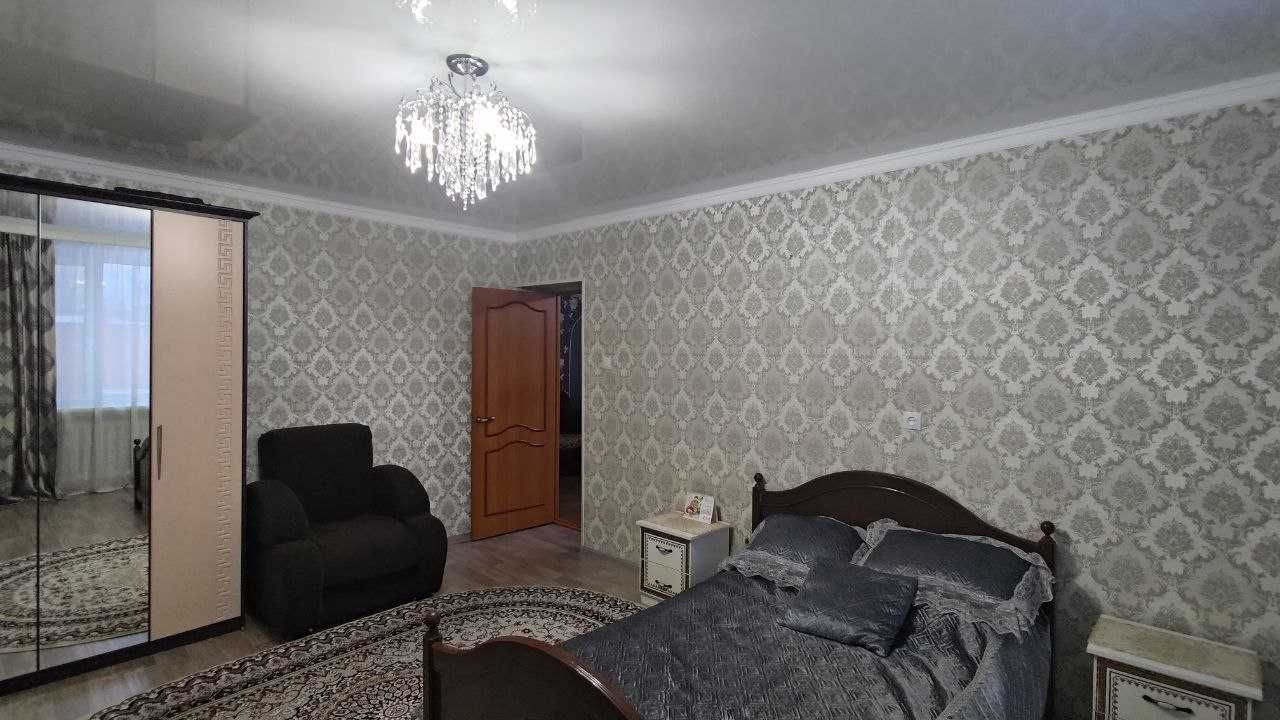 ,,, Продам 6-ти комнатный ДОМ в Пришахтинске