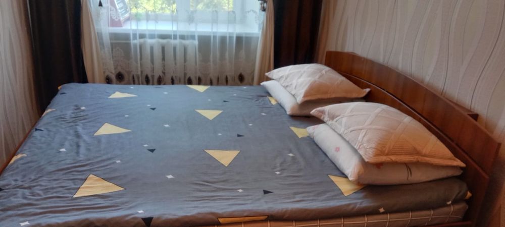 Продам двухспальную кровать