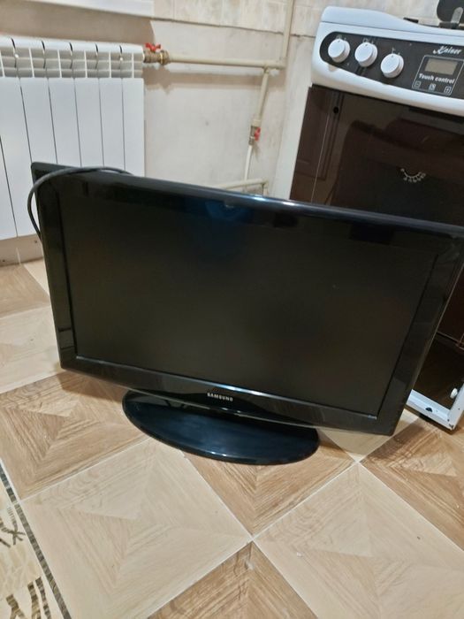 Продам телевизор