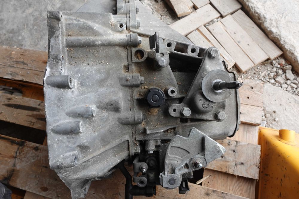 Cutie Viteze Manuala PentruMotor1,6iTHP200*5F03*200Cp Eu5Peugeot208GTI