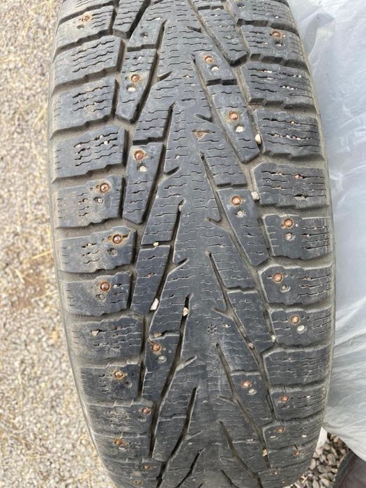 Колеса зимнии шипованые