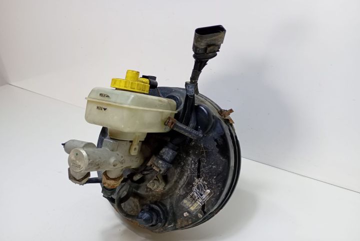 Tulumba frana cu pompa centrala Volkswagen VW Golf a 4-a generatie