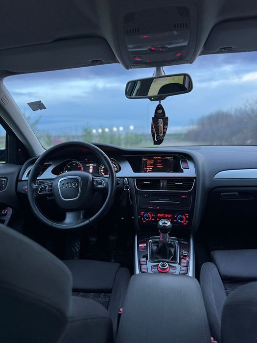 Audi A4 B8 2.0tdi 170 cai Quattro
