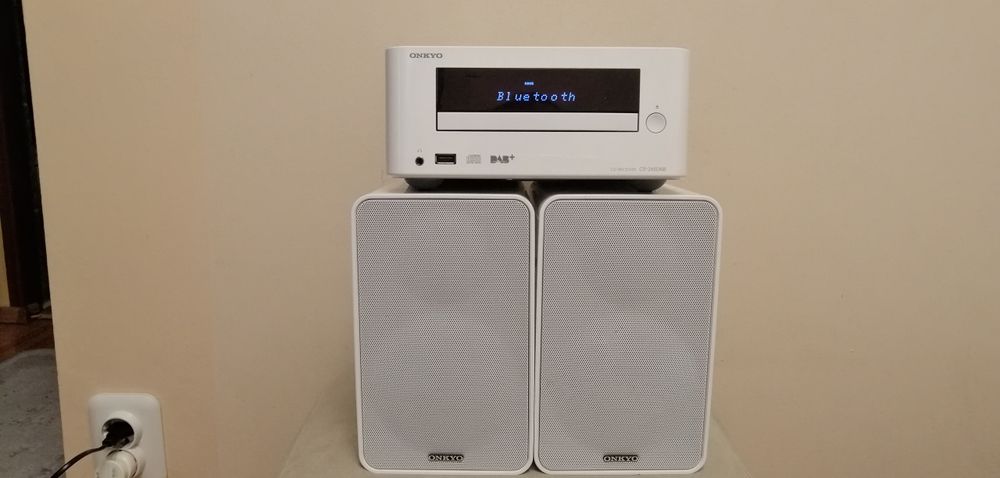!!Ocazie.Vand minisistem muzical Onkyo Cr-265 cu boxele lui, Japan