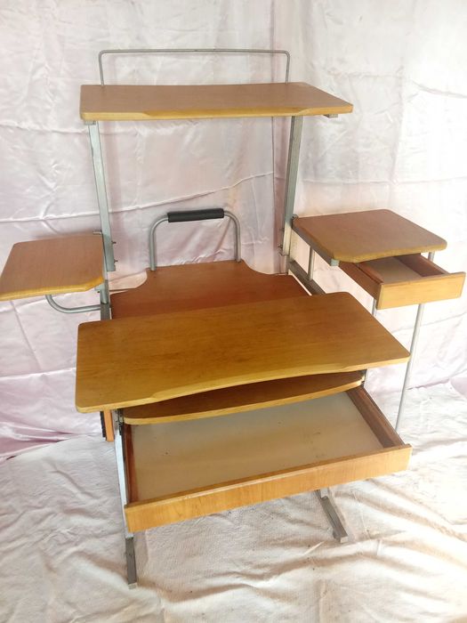 Стол компьютерный