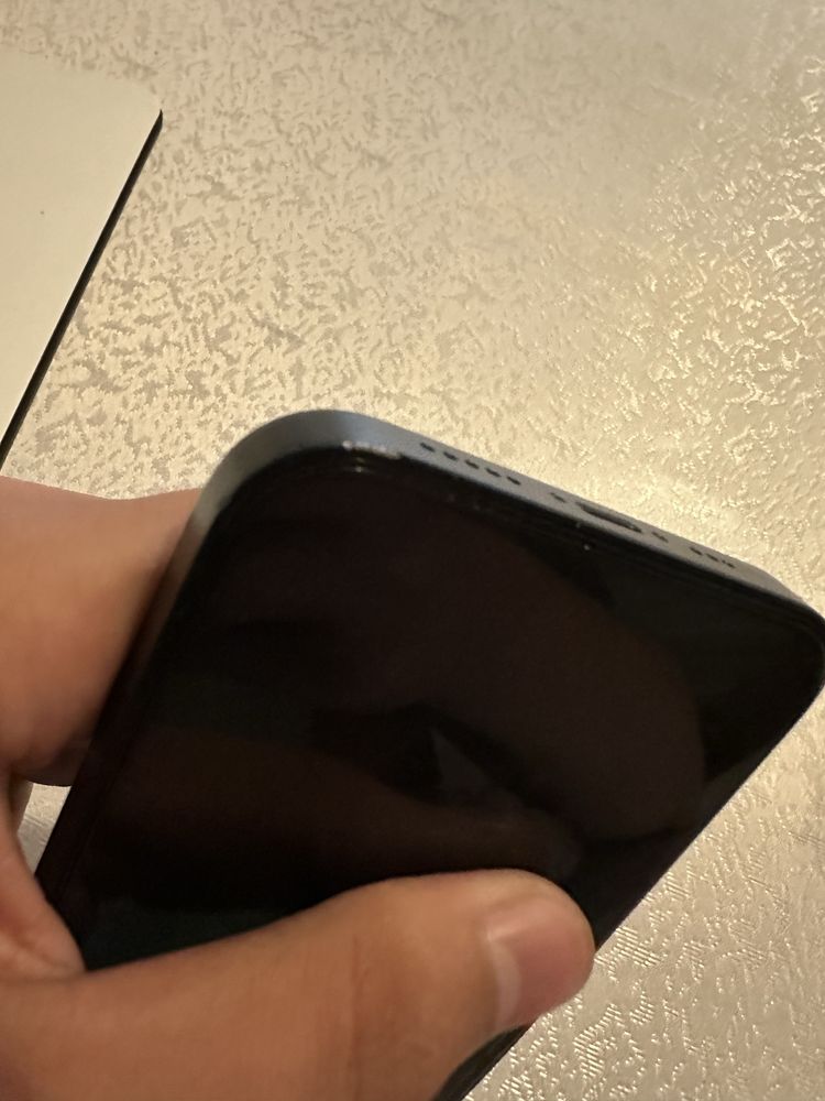 Iphone 13 sotiladi holati 10/8