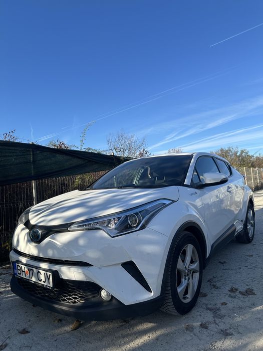 Toyota CHR CH-R 2018 1.8 HIBRID avariat / avariata