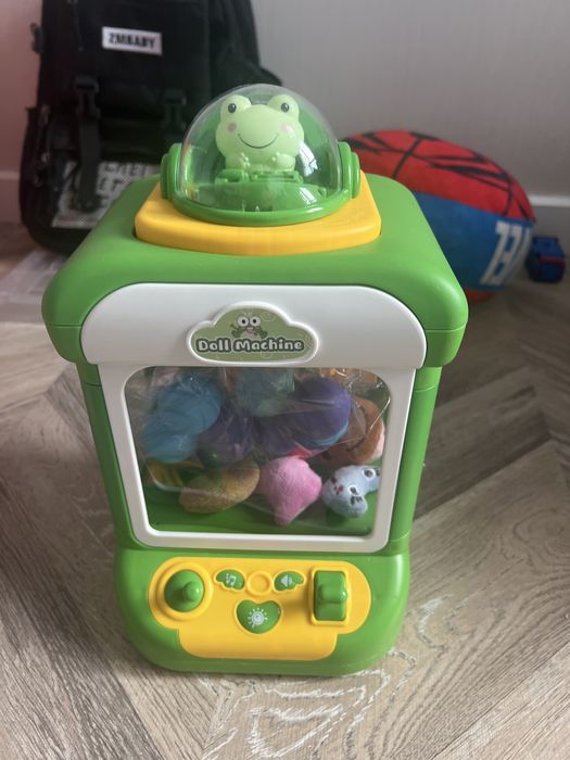 Автомат игрушек домашний с зарядным устройством/на батарейках новый