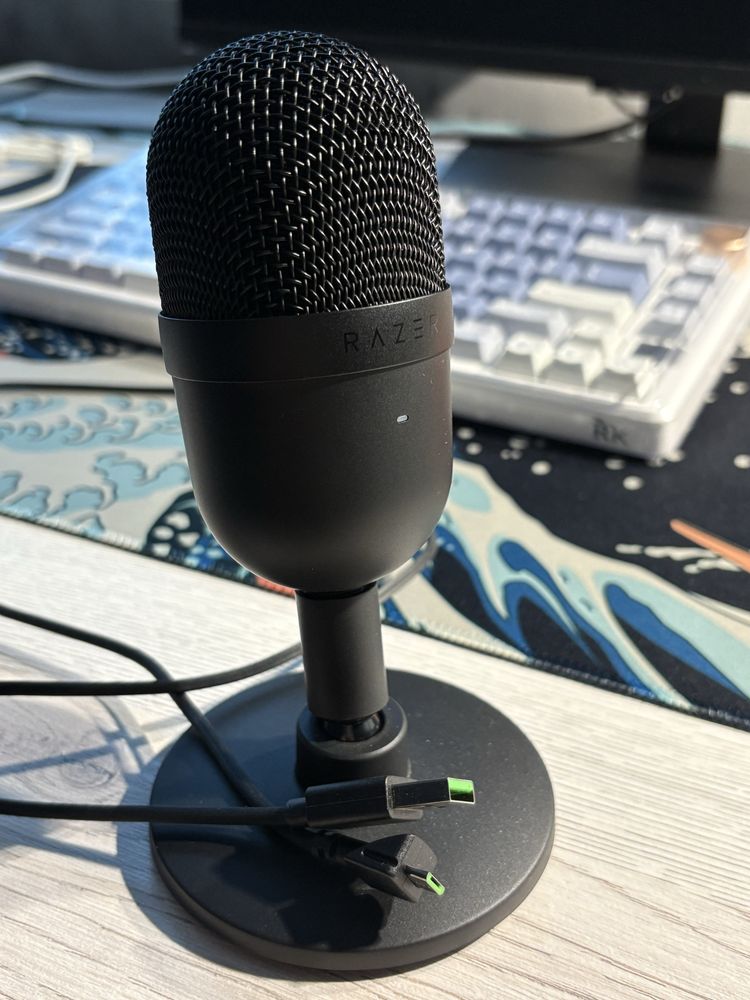 микрофон Razer Sieren Mini