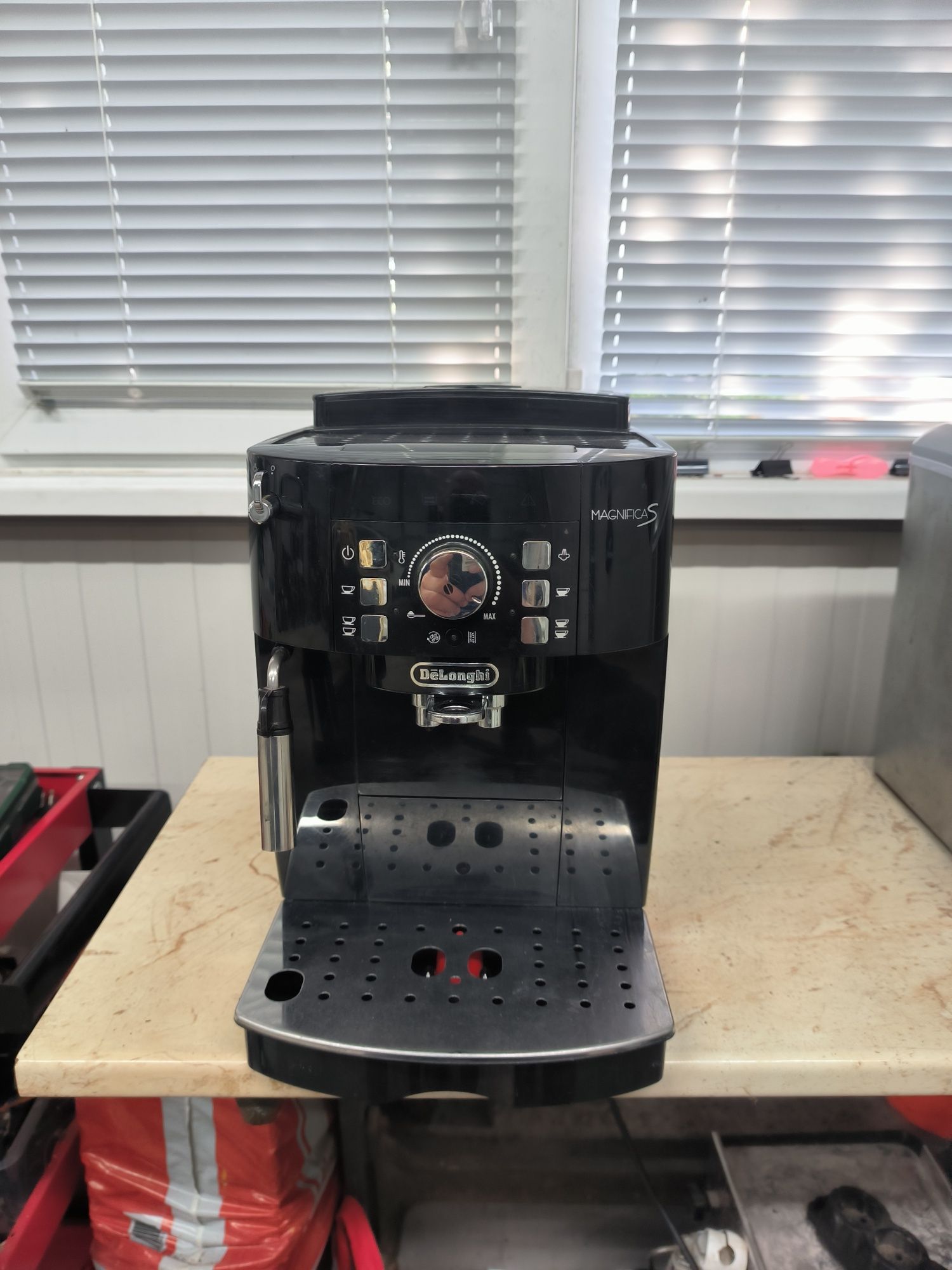 Delonghi Magnifica S
