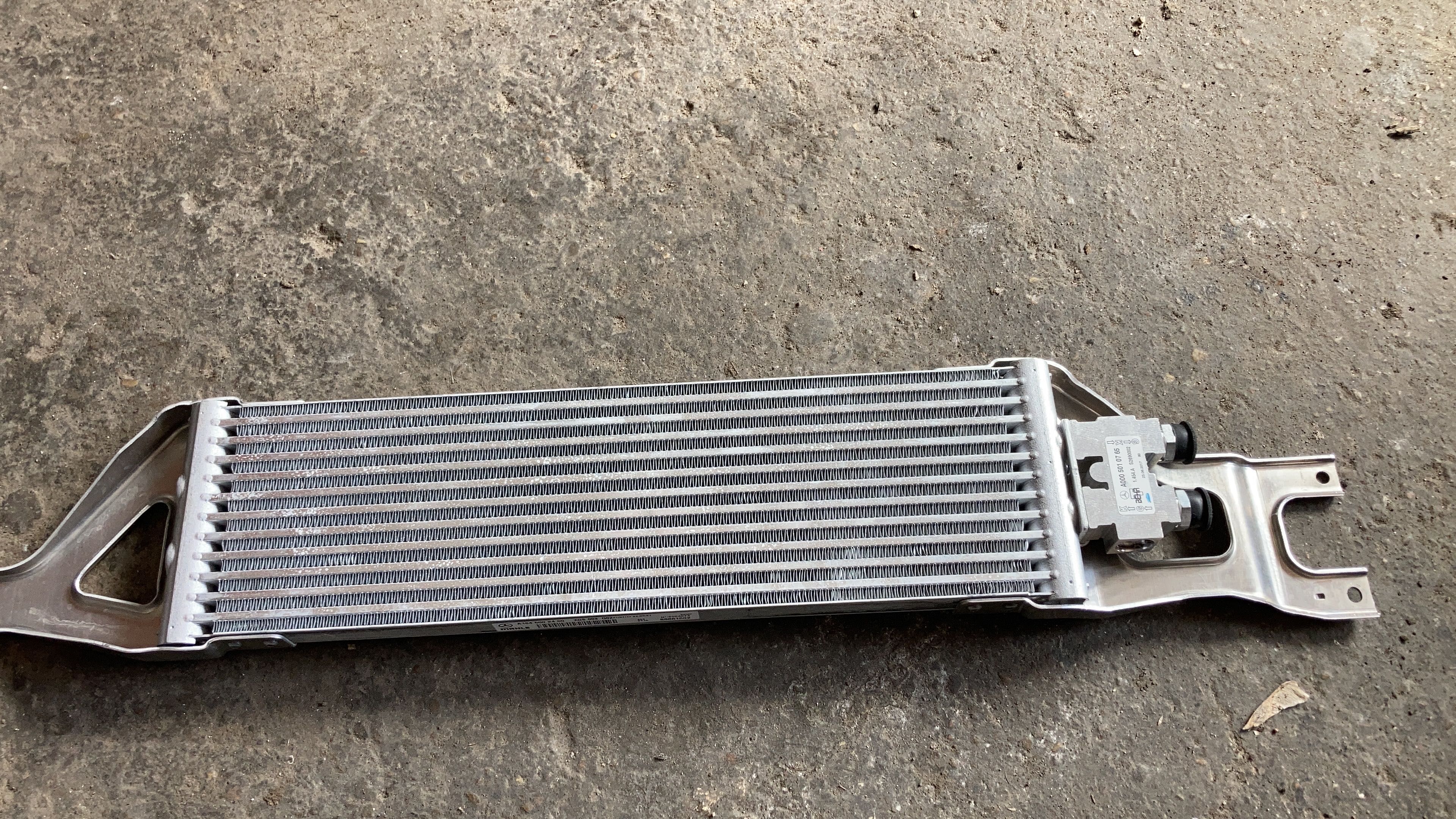 Radiator ulei cutie mercedes  w204 , w207 w212 ,  cls w218 , GL X164