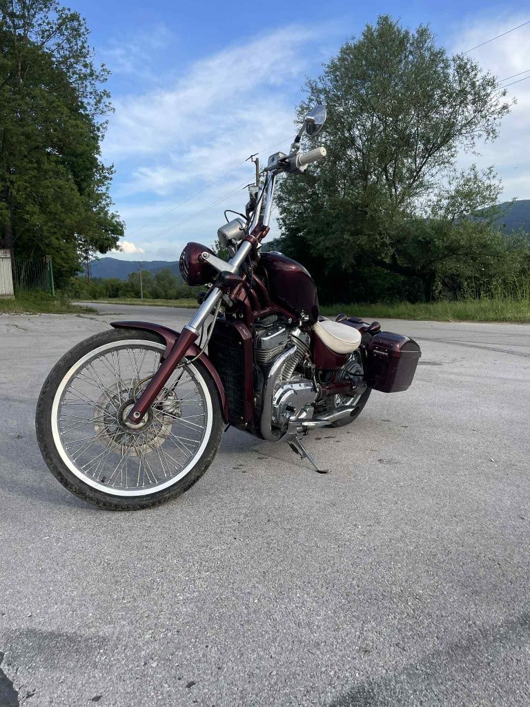 Сузики интрудер 800