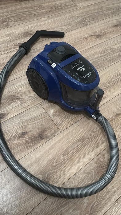 Пылесос Samsung 1600W мощный
