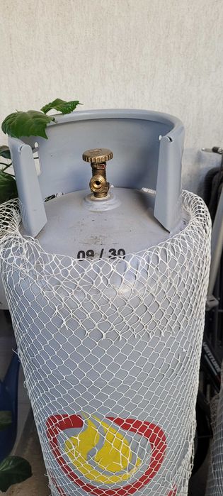Se vand 3 butelii de 84 L ,aproape noi!!!