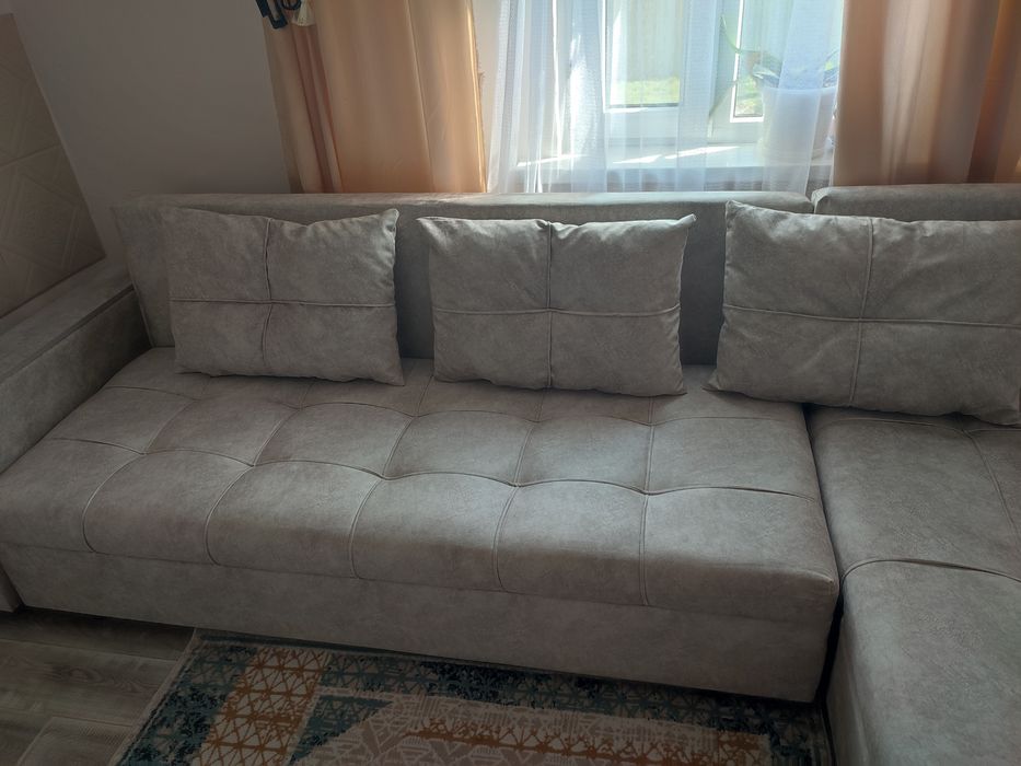 Продам диван угловой
