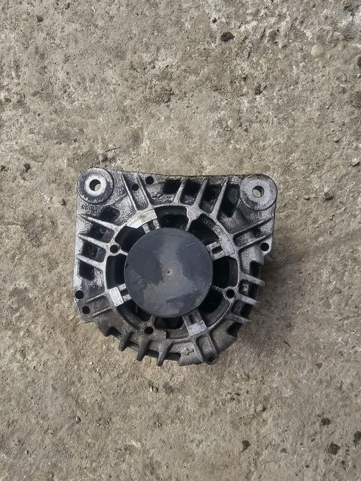 Alternator Opel Movano II 2.5 cdti laguna 1.9 trafic