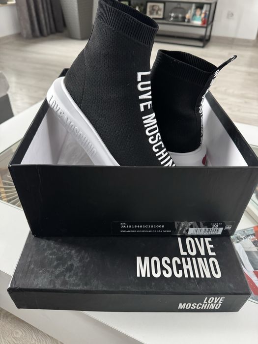 Incaltaminte Moschino fete