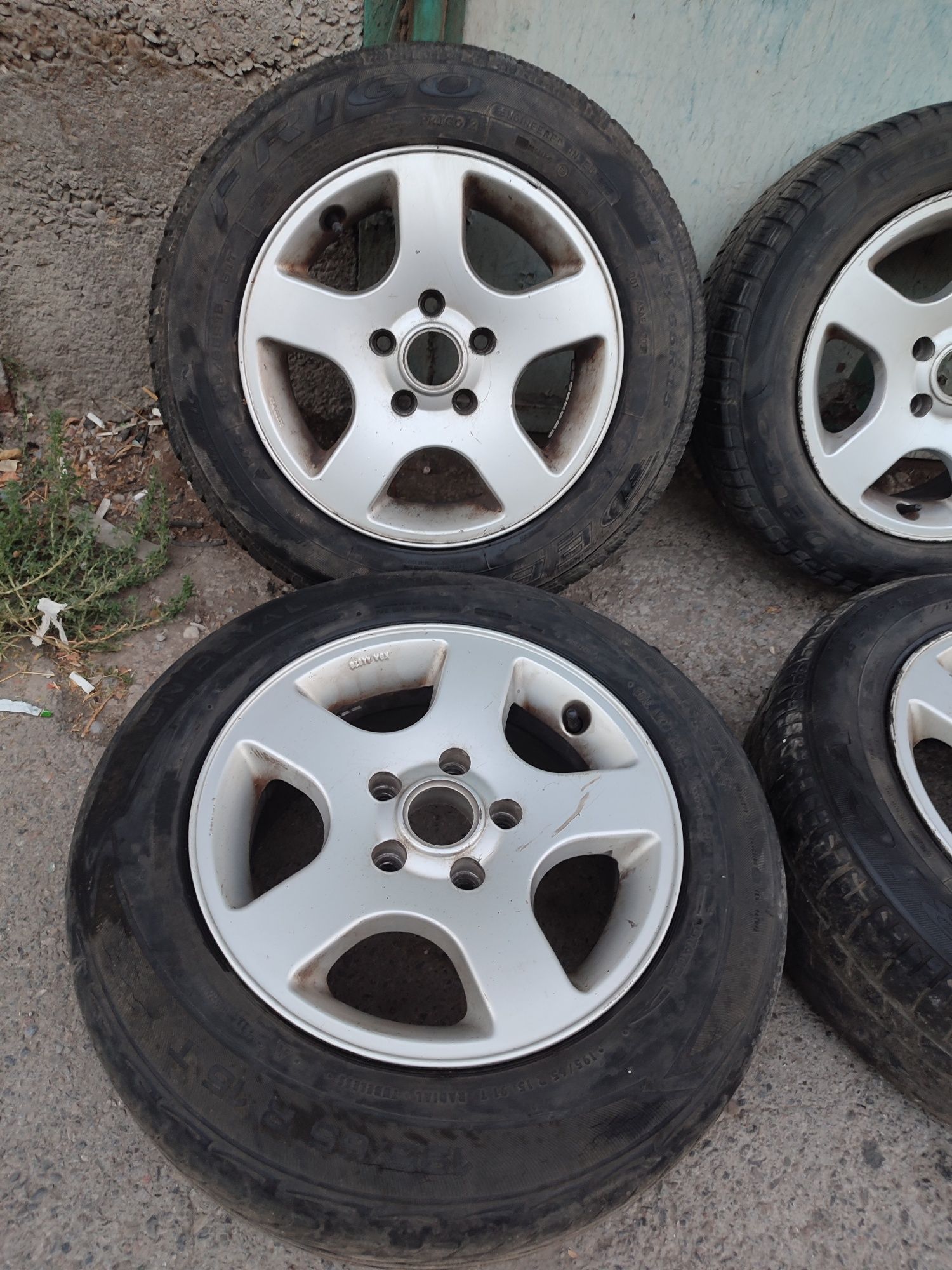 Титановые диски R15 на Мазда 626