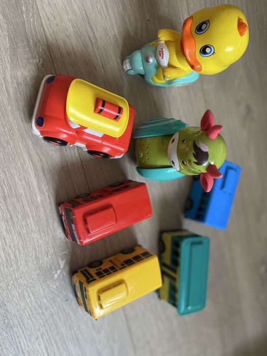 Продам детские машинки