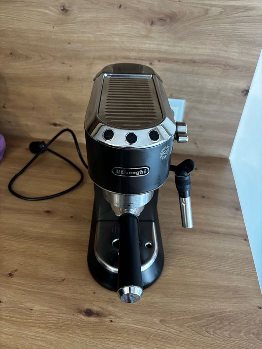 Aparat de cafea Delonghi