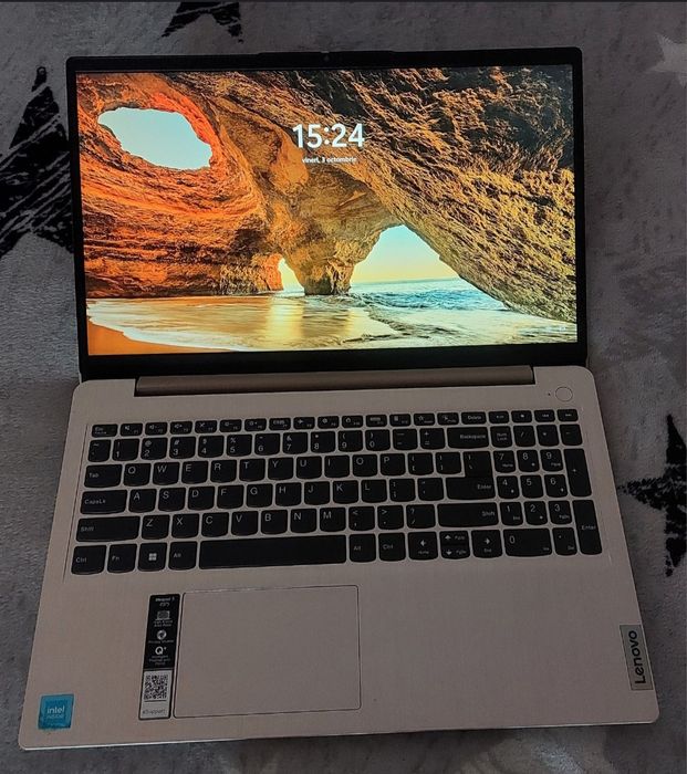 Laptop Intel Celeron, 4GB RAM, SSD 128GB, Windows 11, cu încărcător or