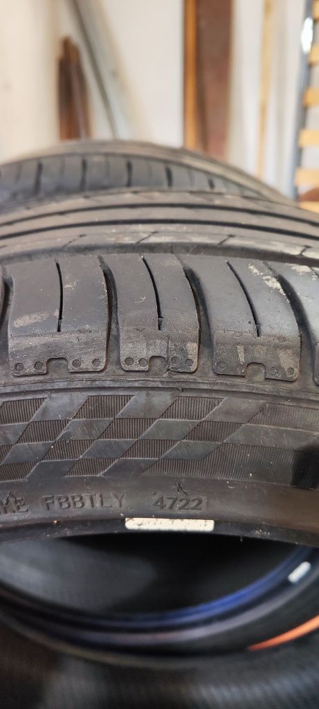 Продам Шины ROAD X 275/40ZR20