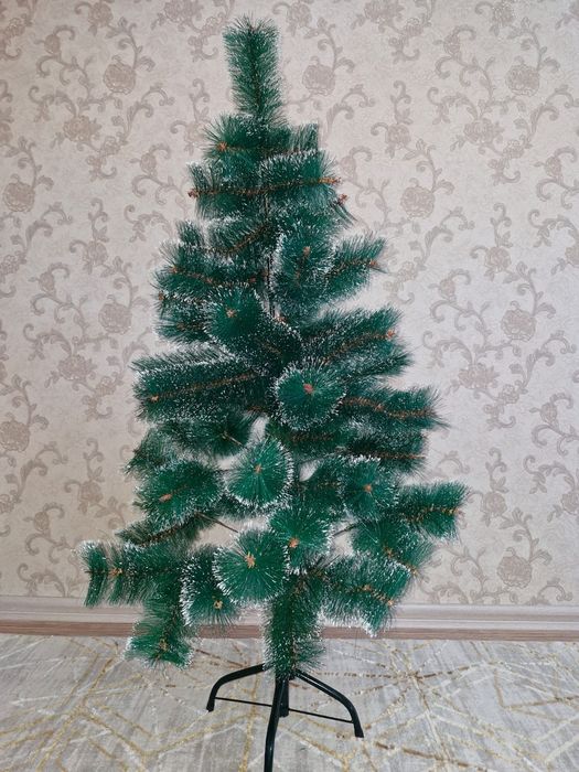 Ёлка искуственная