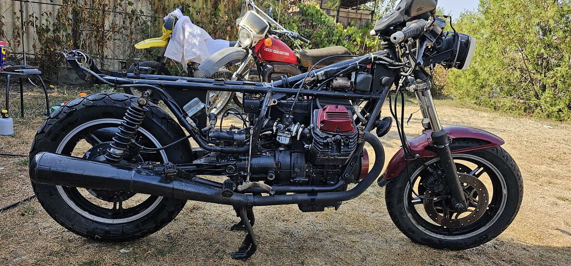 Moto Guzzi V65 Lario 650cmc 60 cai cardan cafe racer înmatriculată
