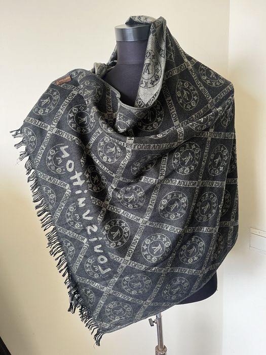 Esarfa Louis Vuitton , autentica